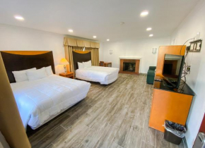 Отель Town and Country Inn  Санта-Барбара